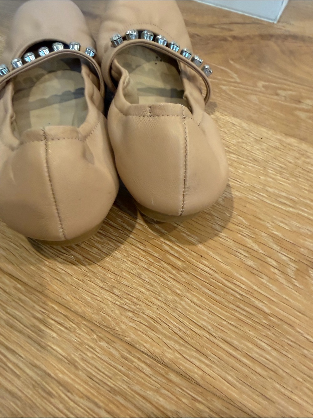 Stuart Weitzman • Goldie Nude Heels - Picture 8 of 13